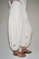 БРЮКИ-ШАРОВАРЫ С КРУЖЕВОМ — ZW COLLECTION — ZARA