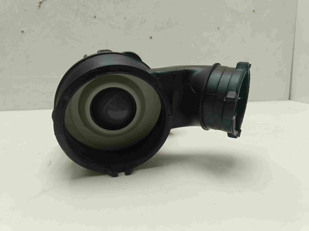 LS60840L кт224 Сливной патрубок для стиральной машины AEG 1326802 б/у