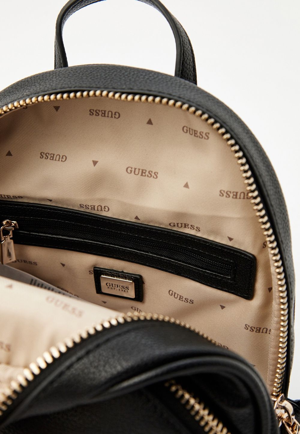 Сумка  женская  GUESS
