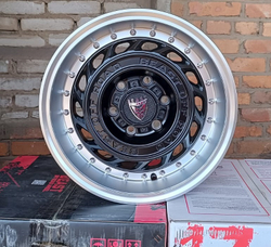 Диск колёсный литой BEAST OFFROAD 9705 R17 8,5 ЕТ0 Matte Black Machine Lip