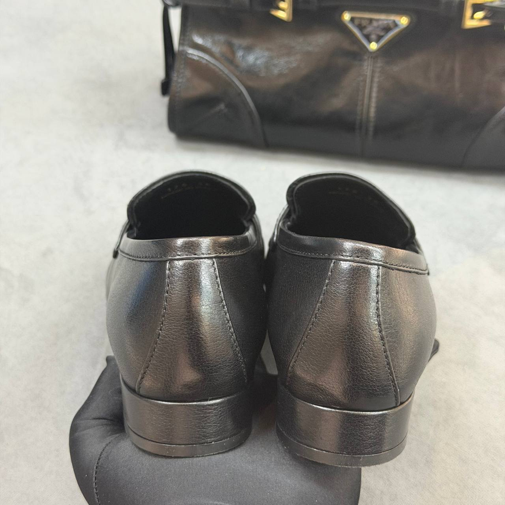 Лоферы Prada