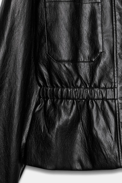 ZARA КУРТКА ИЗ ИСКУССТВЕННОЙ КОЖИ, ЭЛАСТИЧНАЯ ТАЛИЯ, ЧЕРНЫЙ
