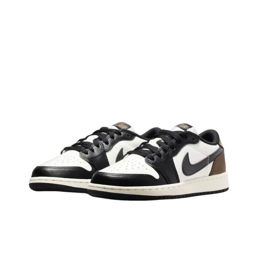 alt="Замшевые накладки Dark Mocha на пятке Air Jordan 1 Low OG Mocha"
