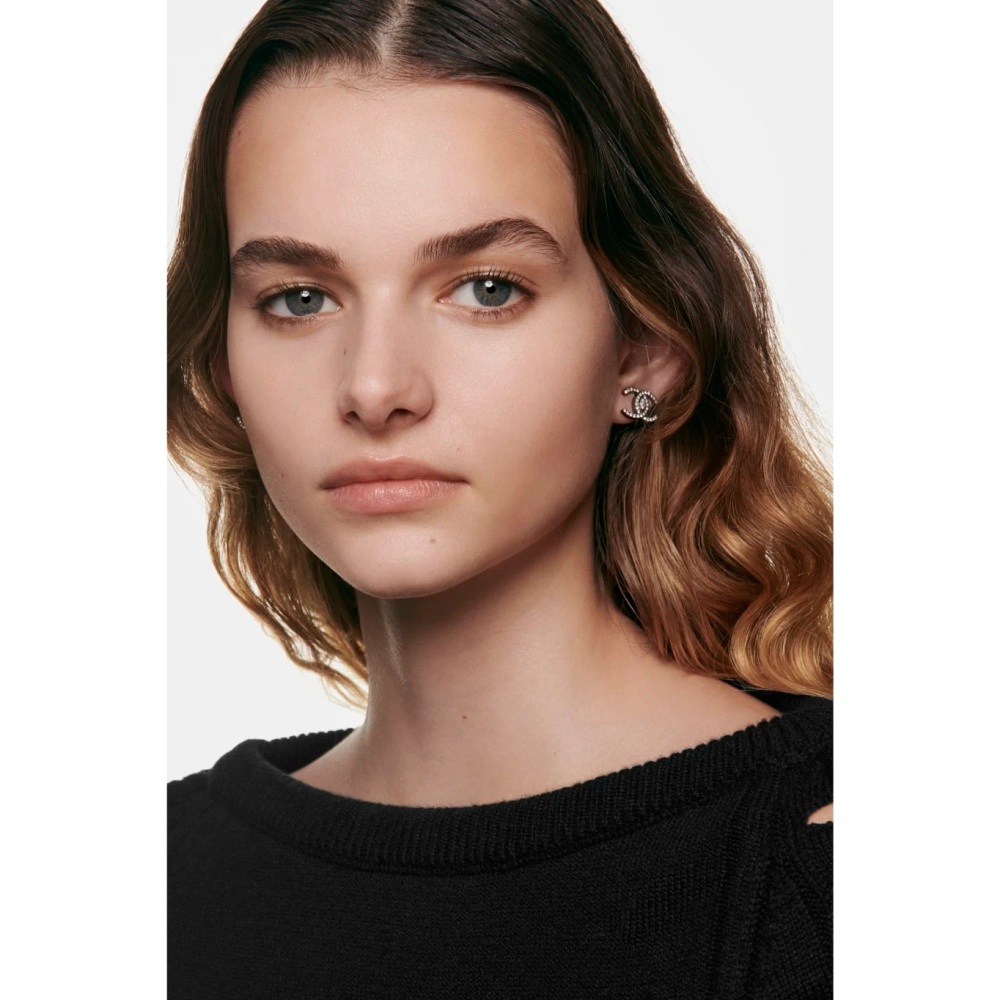 CHANEL Тональный флюид Les Beiges Complexion Touch в оттенке B20