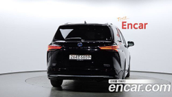 Toyota Sienna 2.5 Hybrid AWD — 2021