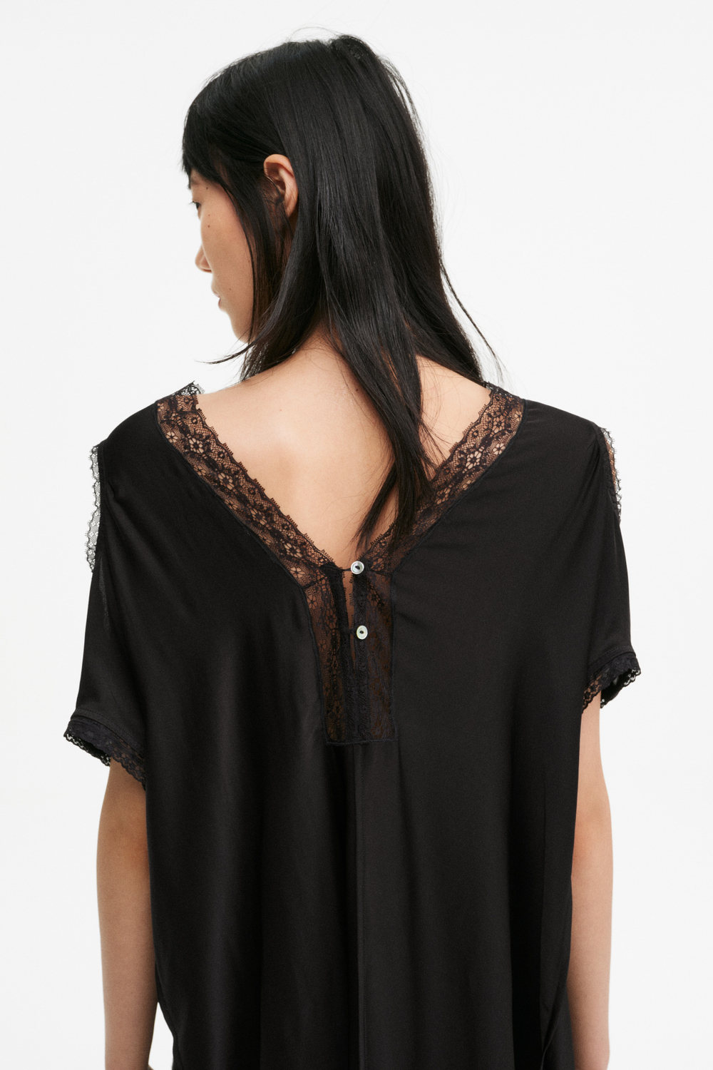 Атласное платье с кружевом - H&M