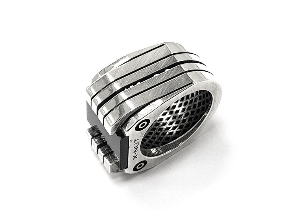 Кольцо из серебра "Drop-III" XNR-03Onix