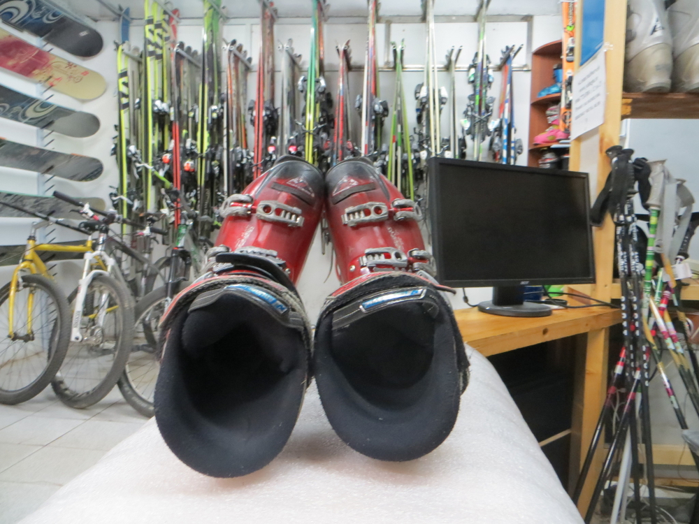 Горнолыжные ботинки Nordica Sportmachine 100 р42 (280см)