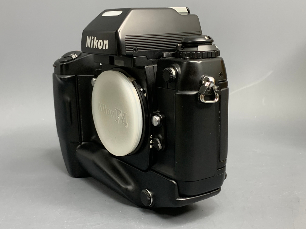 Nikon F4 S + Nikon MB-21