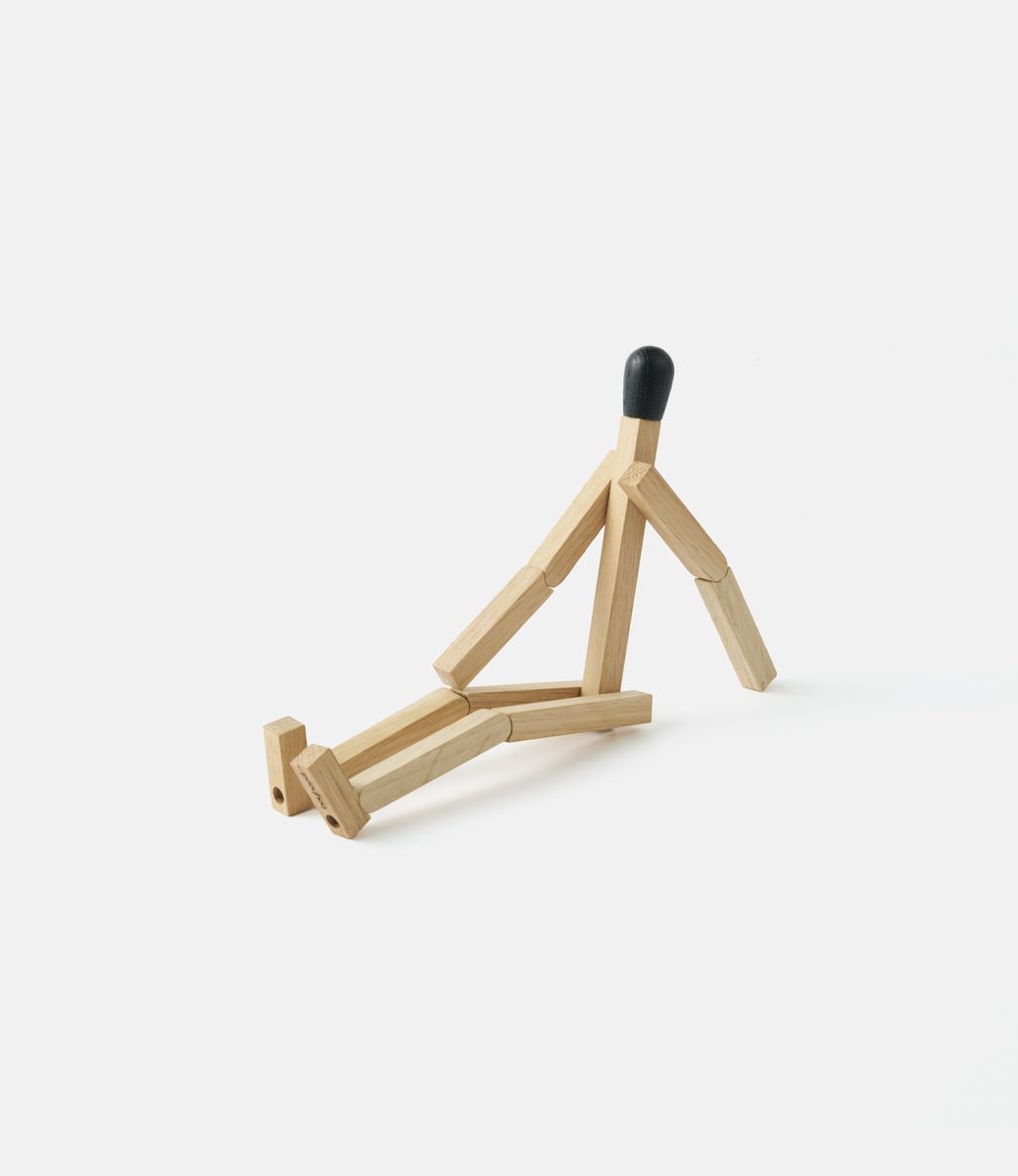 Boyhood Match Man Oak Small — фигурка из дерева
