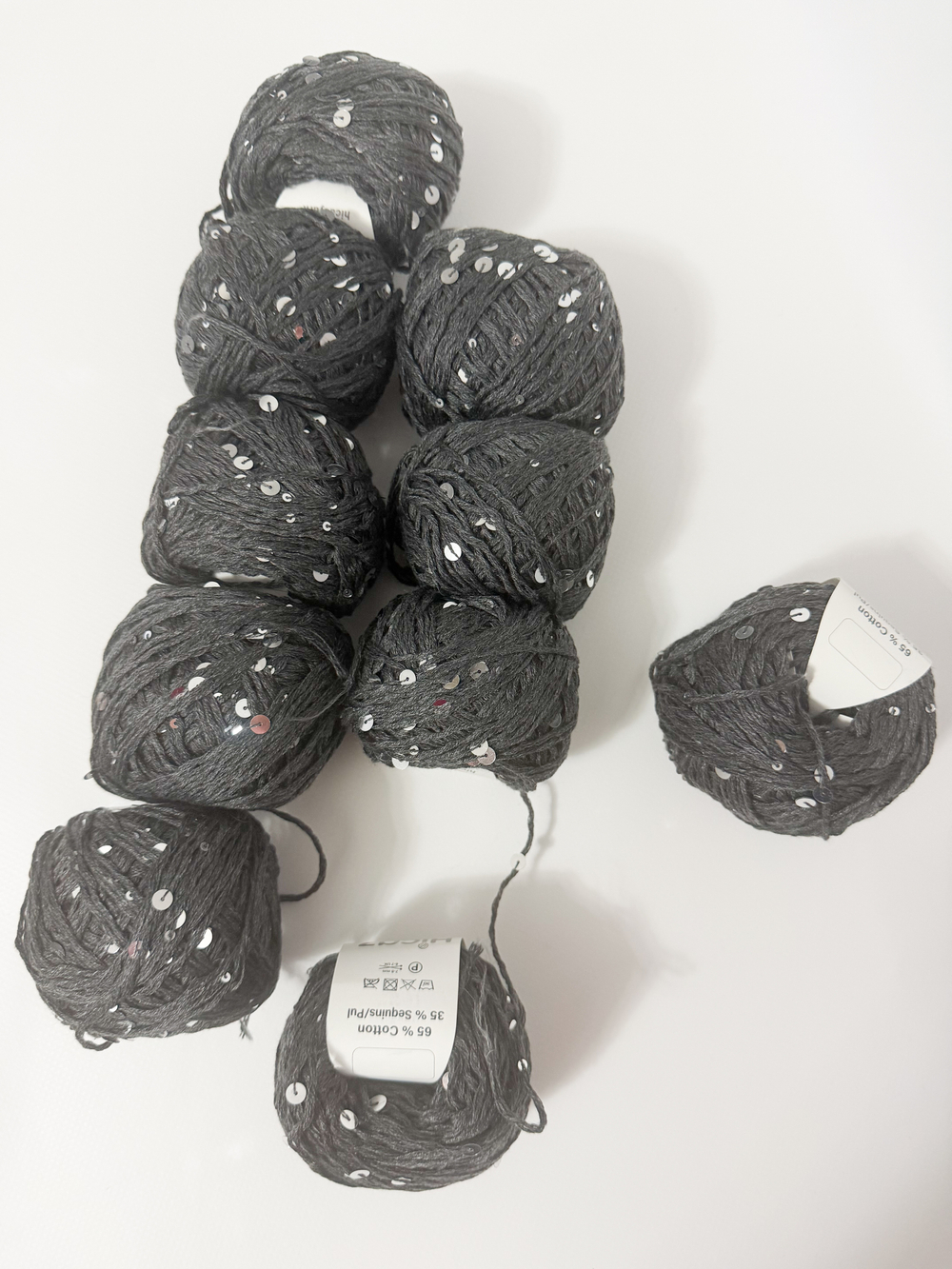 Пряжа ПАЙЕТКИ НА ХЛОПКЕ Hicaz, 50г