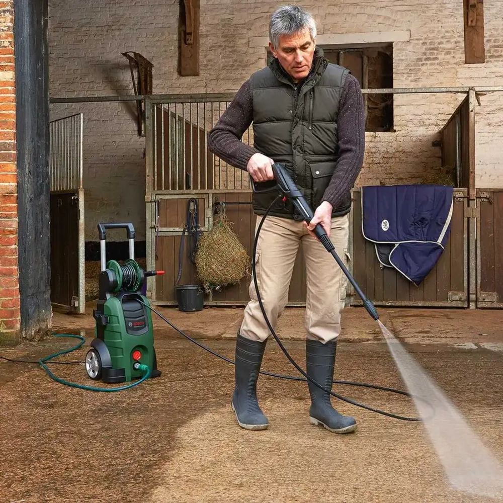 Мойка высокого давления Universal Aquatak 140 BOSCH 06008A7D00