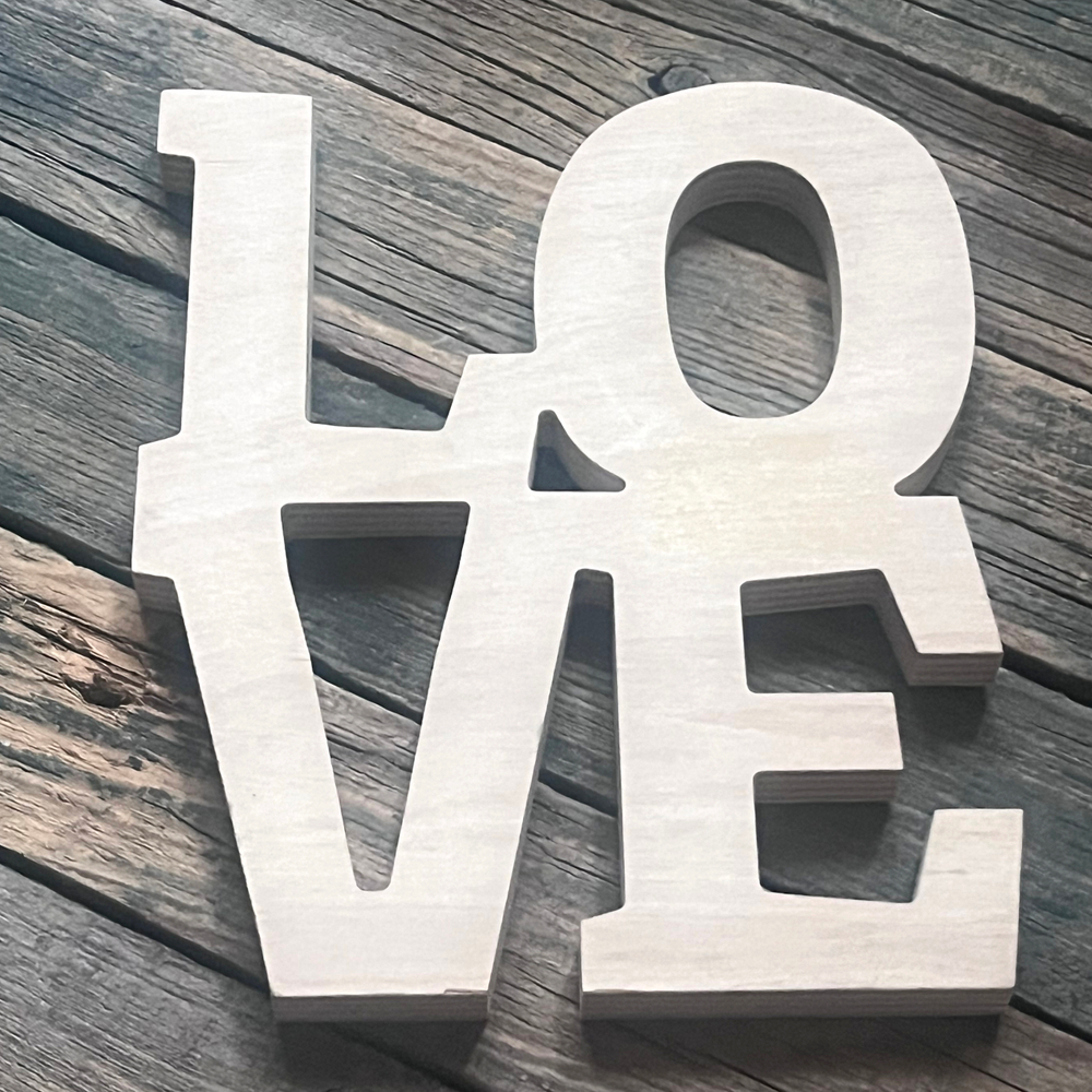 Деревянное слово Love, 15*19 см