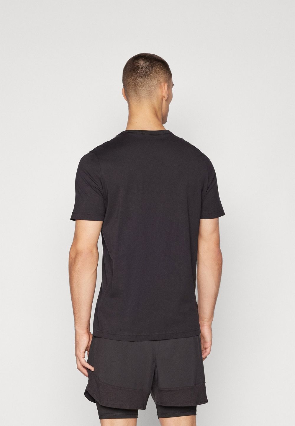 Футболка мужская PUMA CLASS Graphic Tee