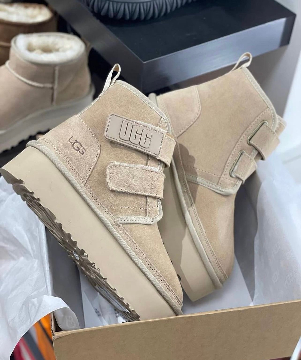 UGG Mini Hi Platform Velcro 2 Beige