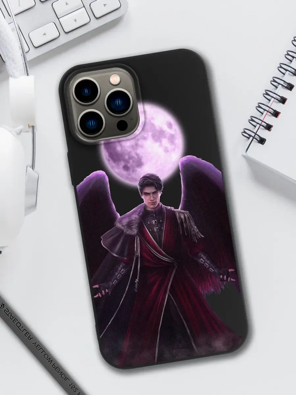 Чехол на iPhone 16 Pro Max