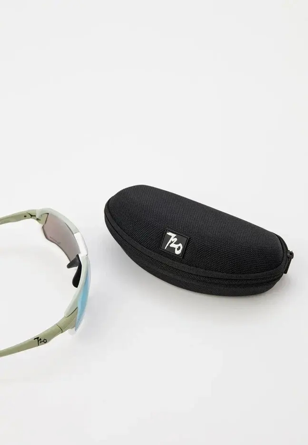 Спортивные очки 720armour V / Green Artichoke / Smoke Lake Blue Lens