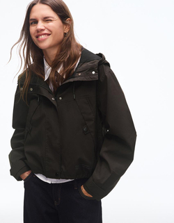 BERSHKA Водостойкая техническая куртка с капюшоном, черный