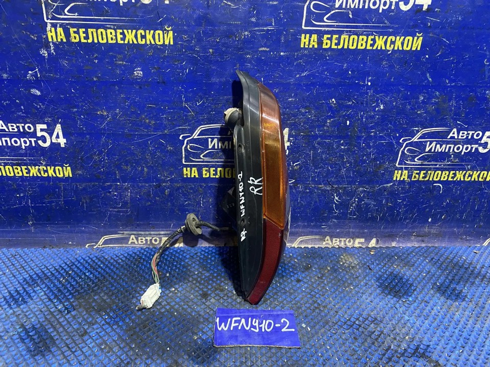 Стоп правый NISSAN WINGROAD 1996