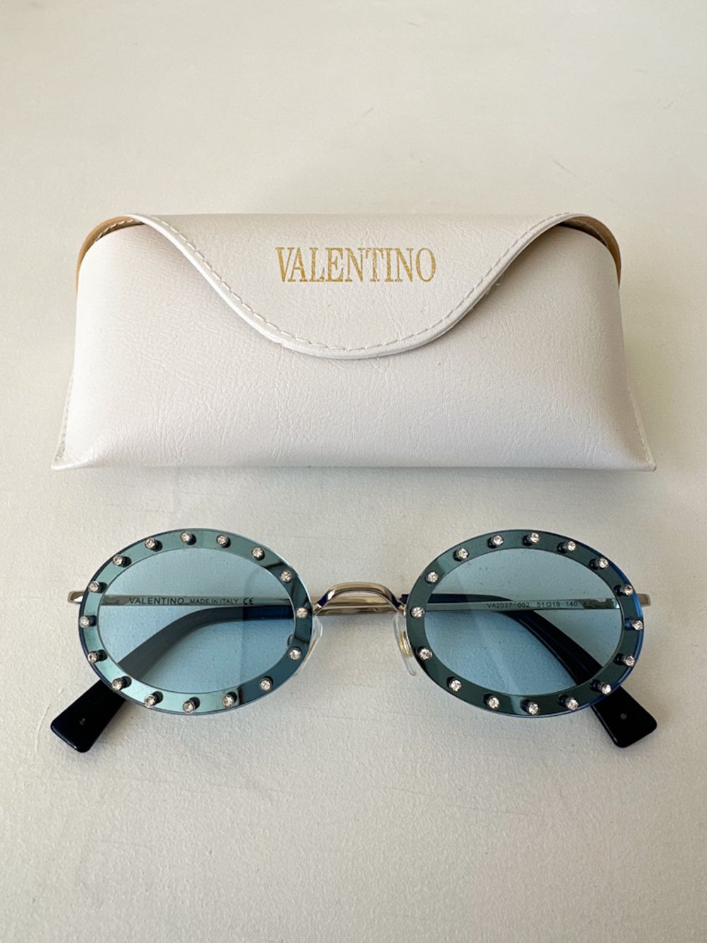 Очки Valentino
