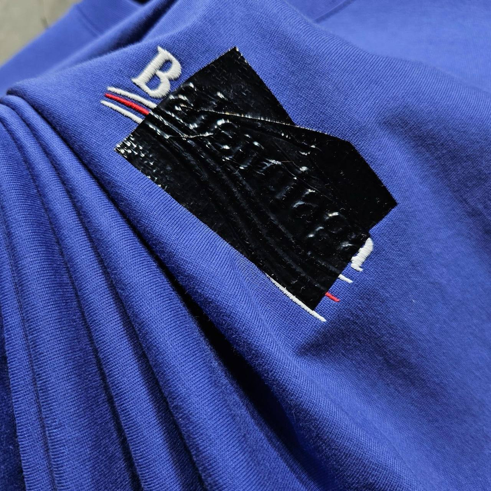 Футболка Balenciaga