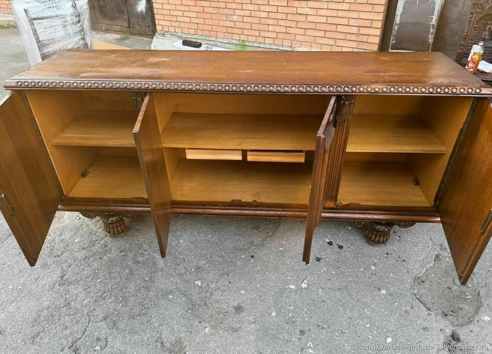 Старинный большой комод дрессуар