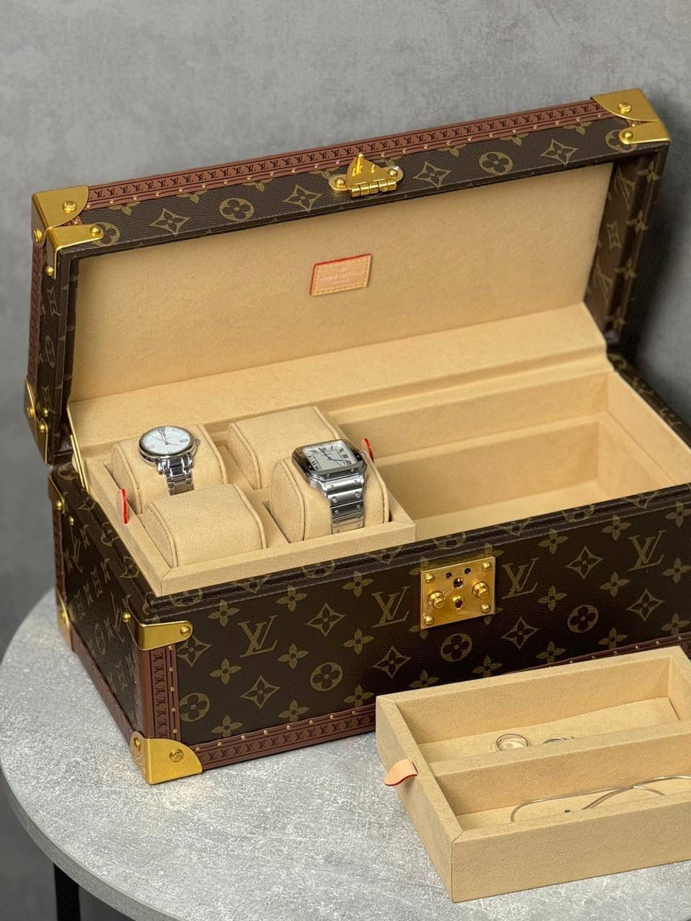 Шкатулка Louis Vuitton