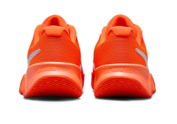 Мужские кроссовки теннисные Nike Zoom GP Challenge Pro Premium - hyper crimson/metallic silver