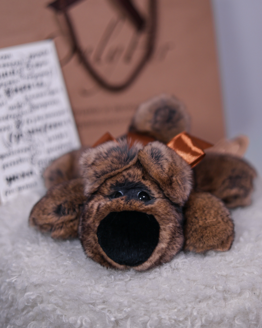 Собака Шанель маленькая (коричневая)