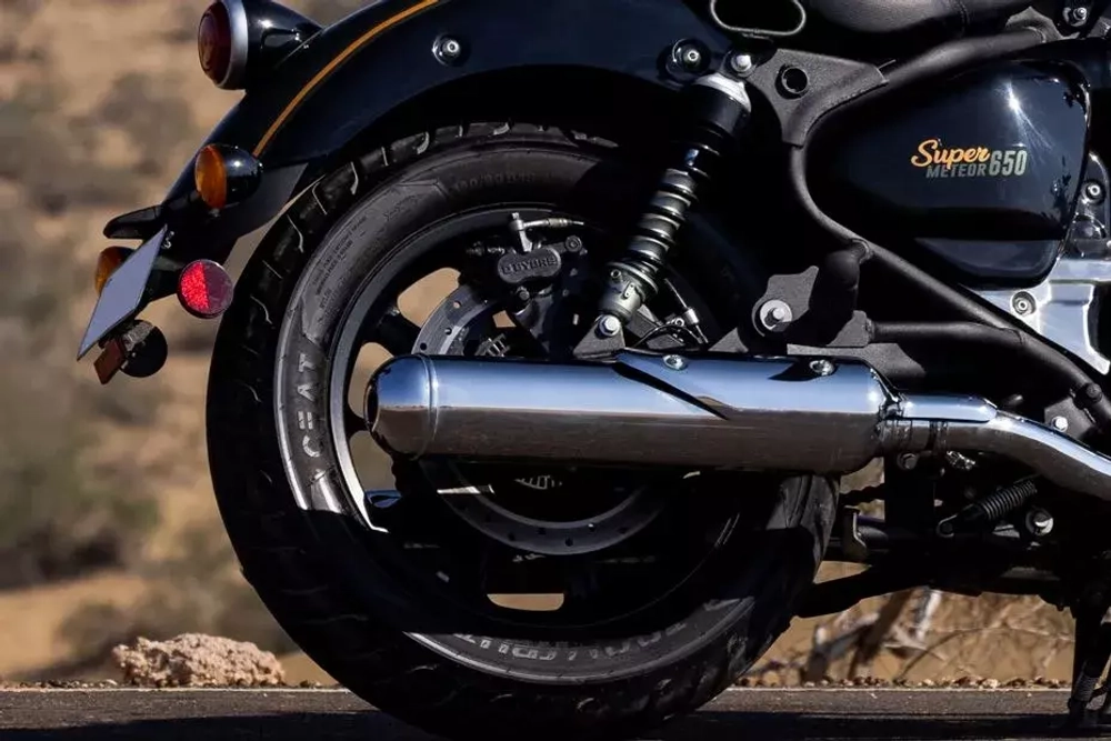 Royal Enfield Super Meteor 650 Interstellar Green (Mid)