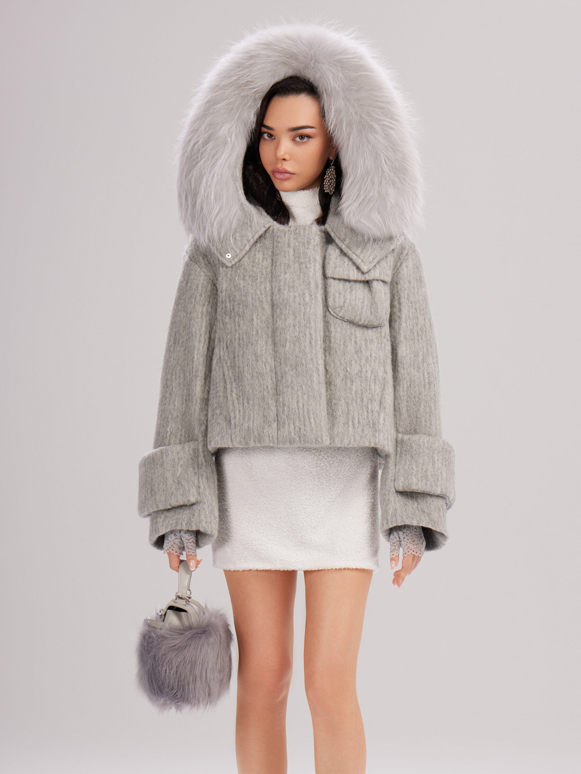 Oversize пуховик с шерстяной фактурой