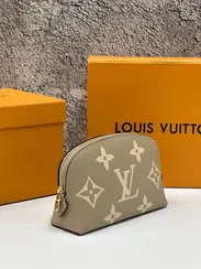 Косметичка Louis Vuitton Cosmetic Pouch Pm кремовый