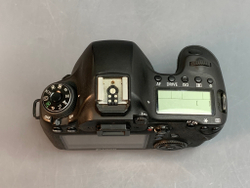 Canon EOS 6D 135.863 Кадров немного засвечивает кадры