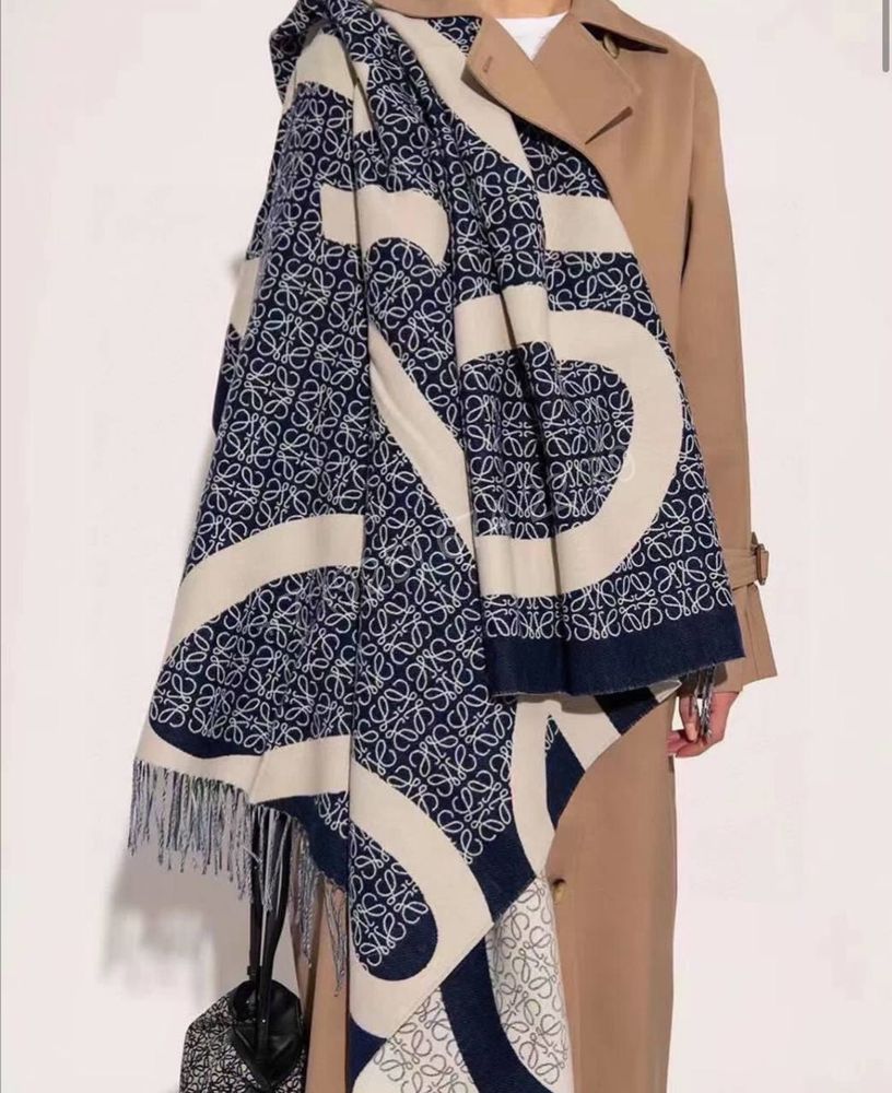 Шарф Loewe