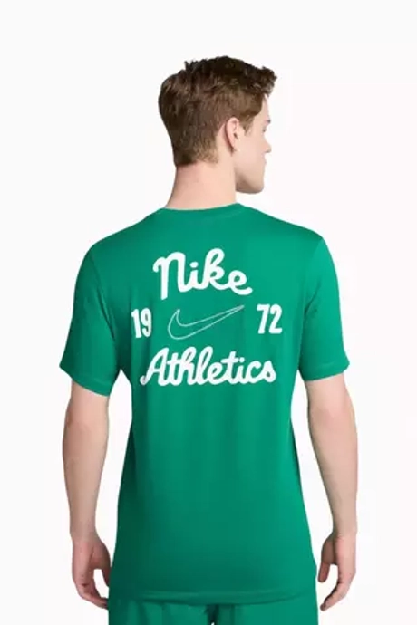 Футболка Nike Sportswear