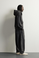 БАЗОВОЕ ХУДИ СВОБОДНОГО КРОЯ НА МОЛНИИ — ZARA