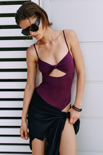 Купальник с чашками и V-образным вырезом - H&M