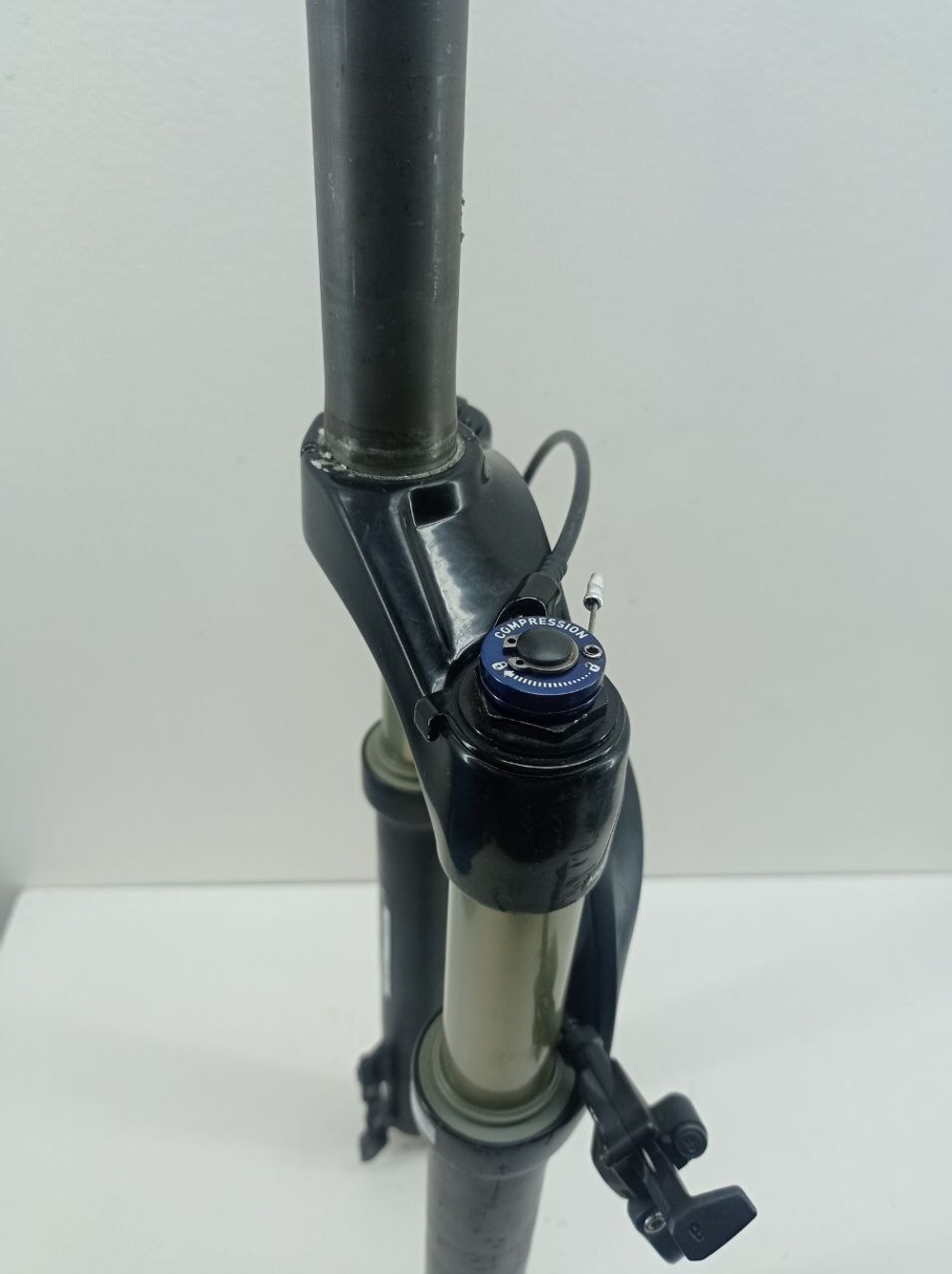 Вилка велосипеда RockShox Reba 26" pv0066