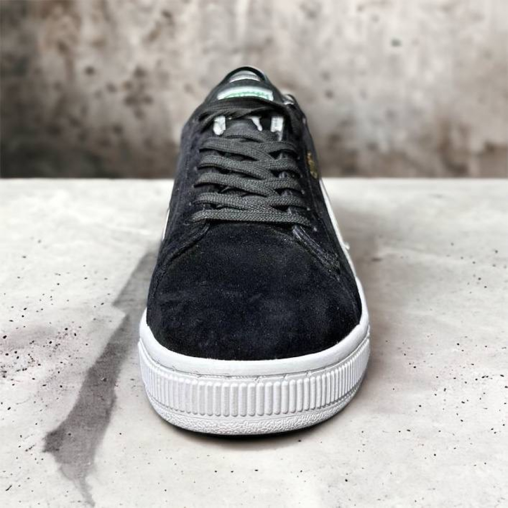 Puma Suede • Black