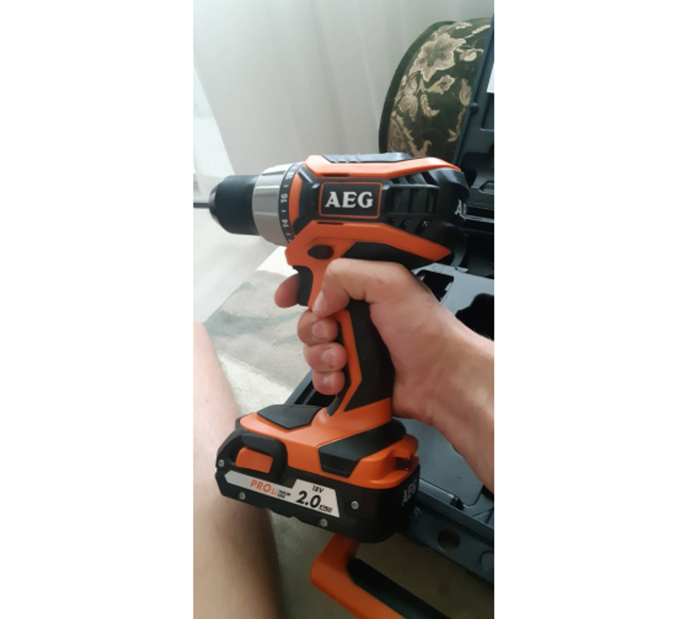Аккумуляторная дрель-шуруповерт AEG Compact BSB18C2 LI-202C 4935459722