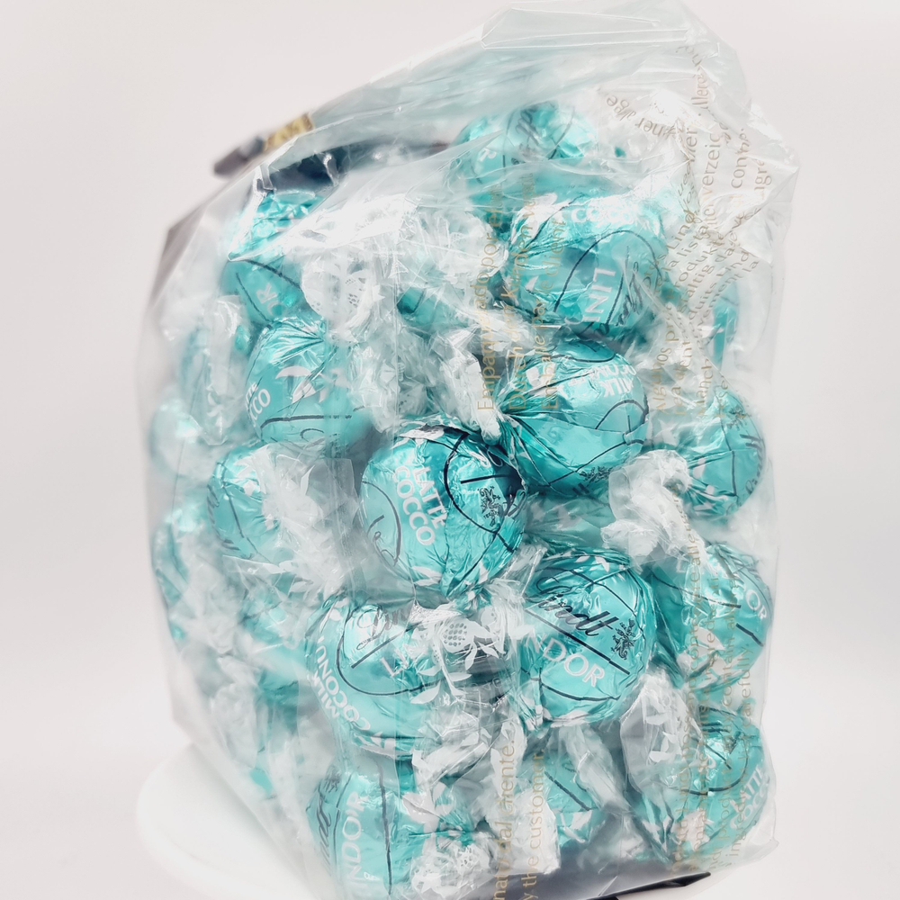 Шоколадные конфеты Lindt LINDOR кокос в молочном шоколаде 1000 г (из Финляндии)