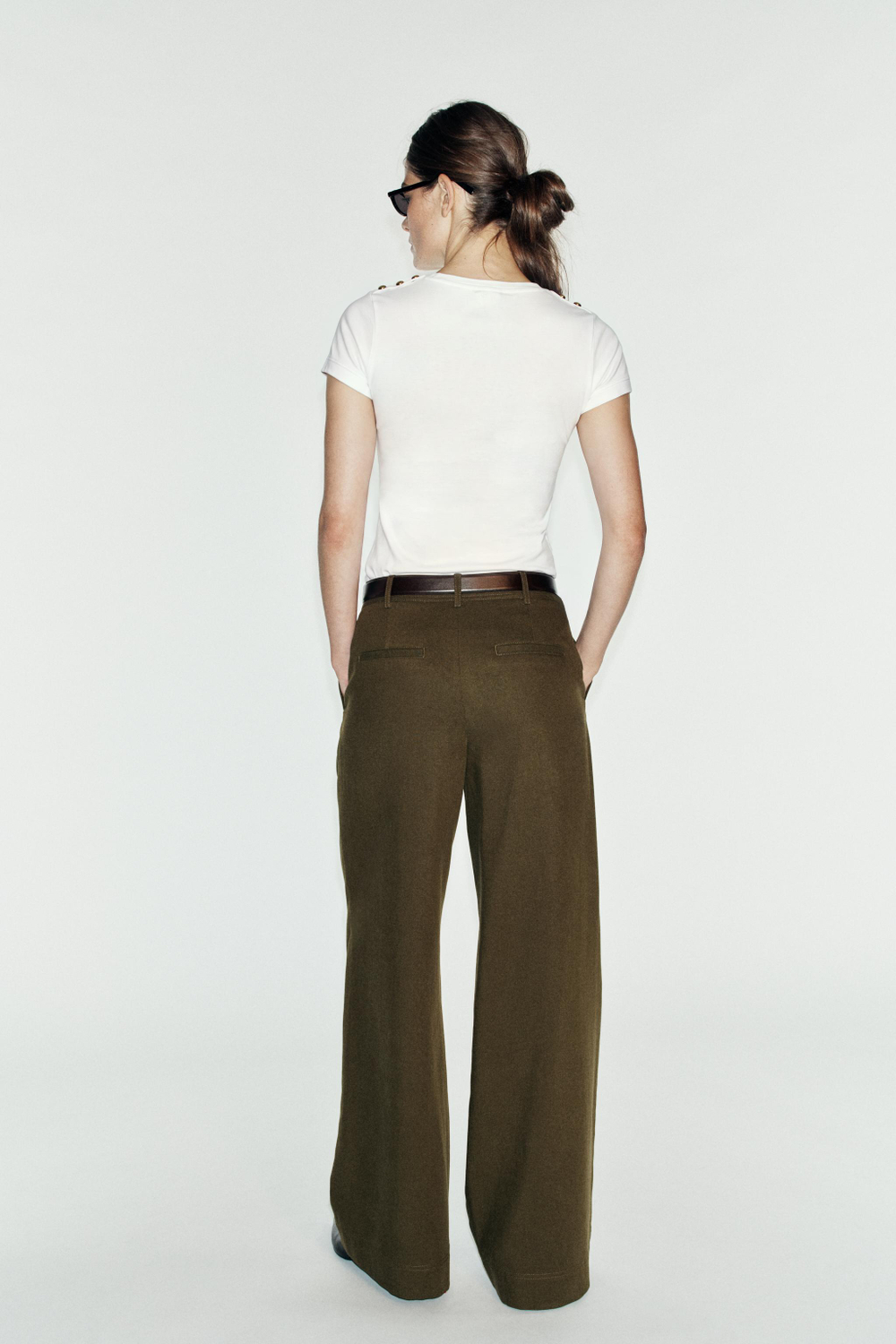 ФУТБОЛКА В РУБЧИК С ПУГОВИЦАМИ — ZARA