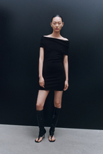 Мини-платье с открытыми плечами из тонкого трикотажа - H&M
