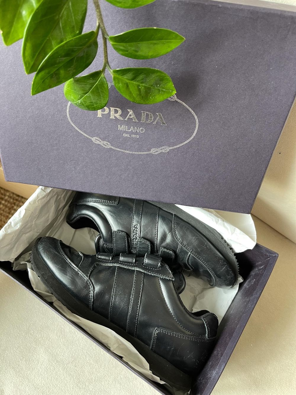 Кроссовки Prada