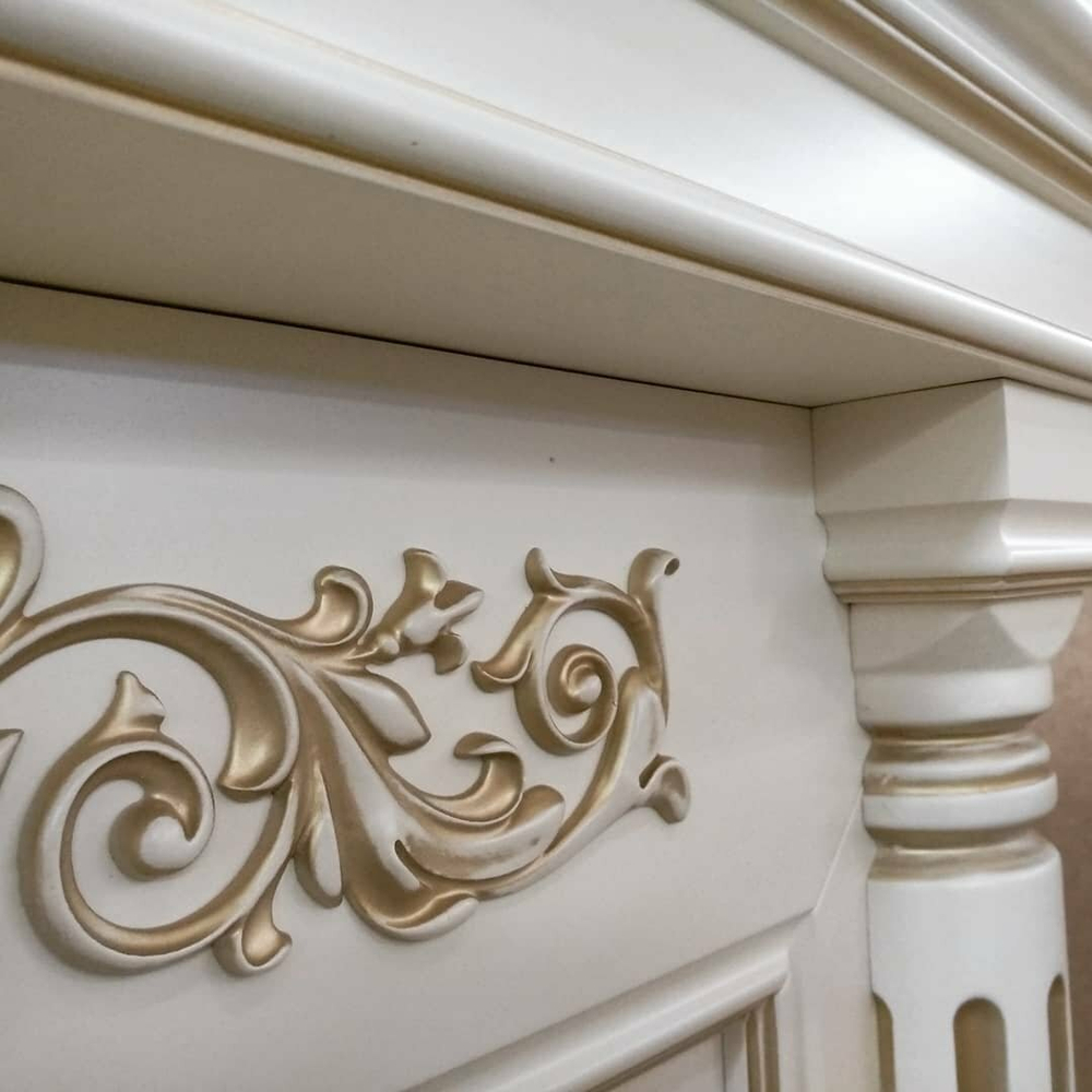 Электрокамин Royal Flame Sicilia Сицилия с золотой патиной с линейным очагом 90см обогревом, ширина 1,5 метра
