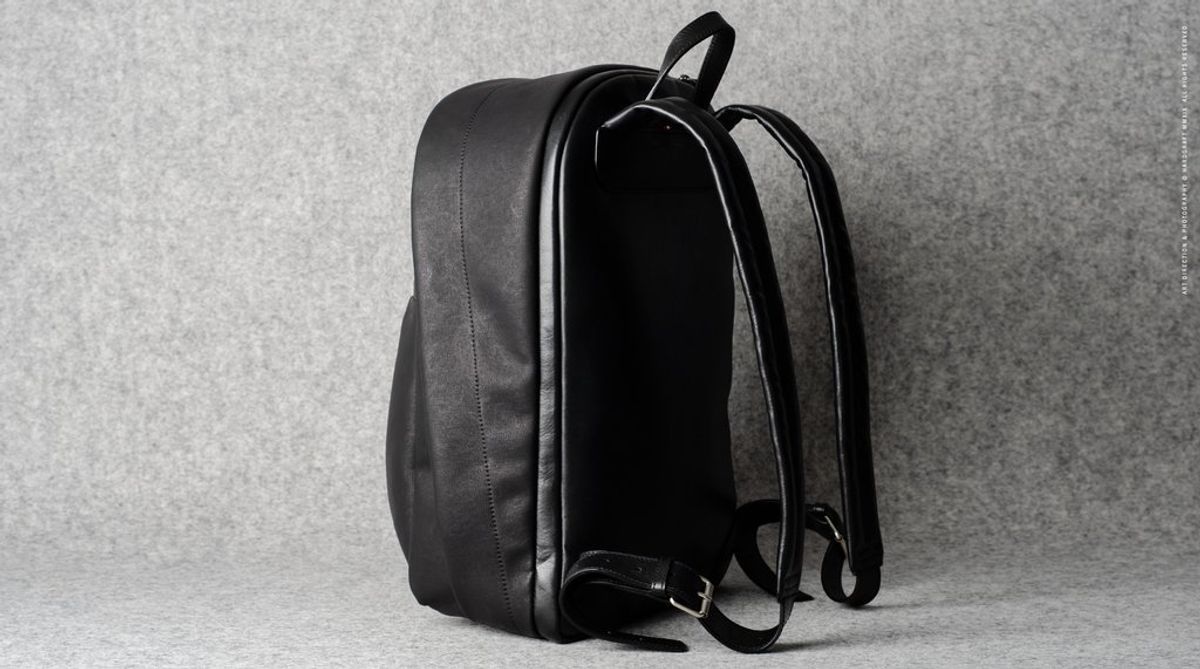 Hard Graft Well-Rounded Black Coated — рюкзак из канваса и кожи
