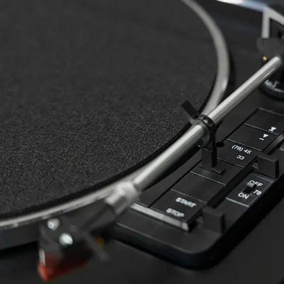 Rekkord Audio F300 Black AT91