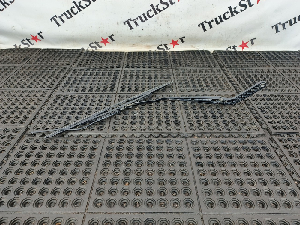 Поводок стеклоочистителя 2022г.