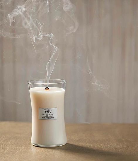 Белый чай и жасмин, ароматическая свеча, WoodWick