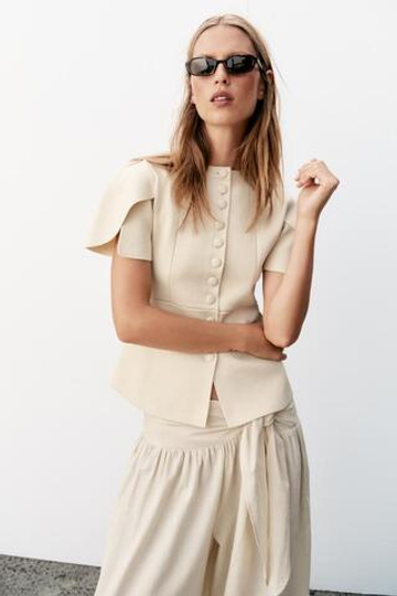 ZARA КАРДИГАН С ОБЪЕМНЫМИ РУКАВАМИ И РАЗРЕЗАМИ, ЭКРЮ